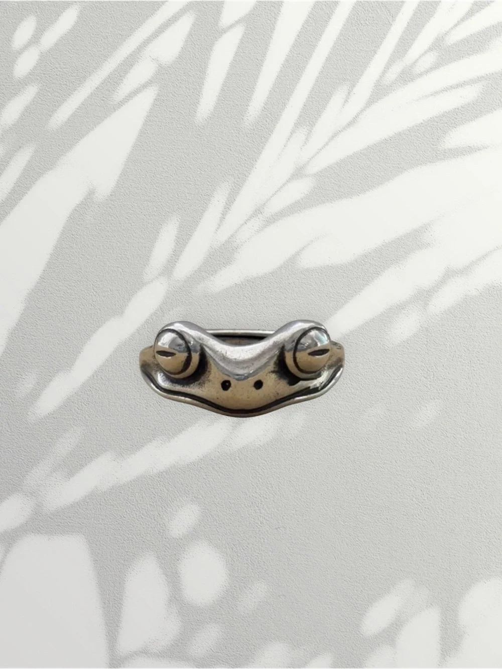 Sterling Silver Frog Ring - Sculpted Frog Design